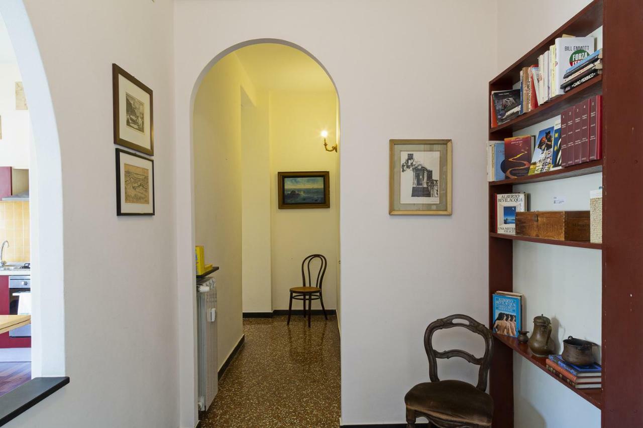 Sunny Apartment Over The Harbor Genoa Exterior photo